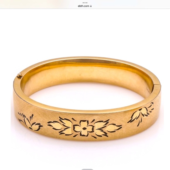 Jewelry - Exquisite Gold Floral Vintage Bracelet